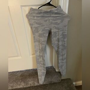 Lululemon wonder under leggings